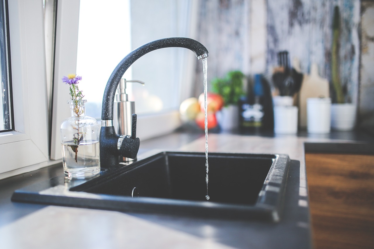 What do you need to know about granite sinks?